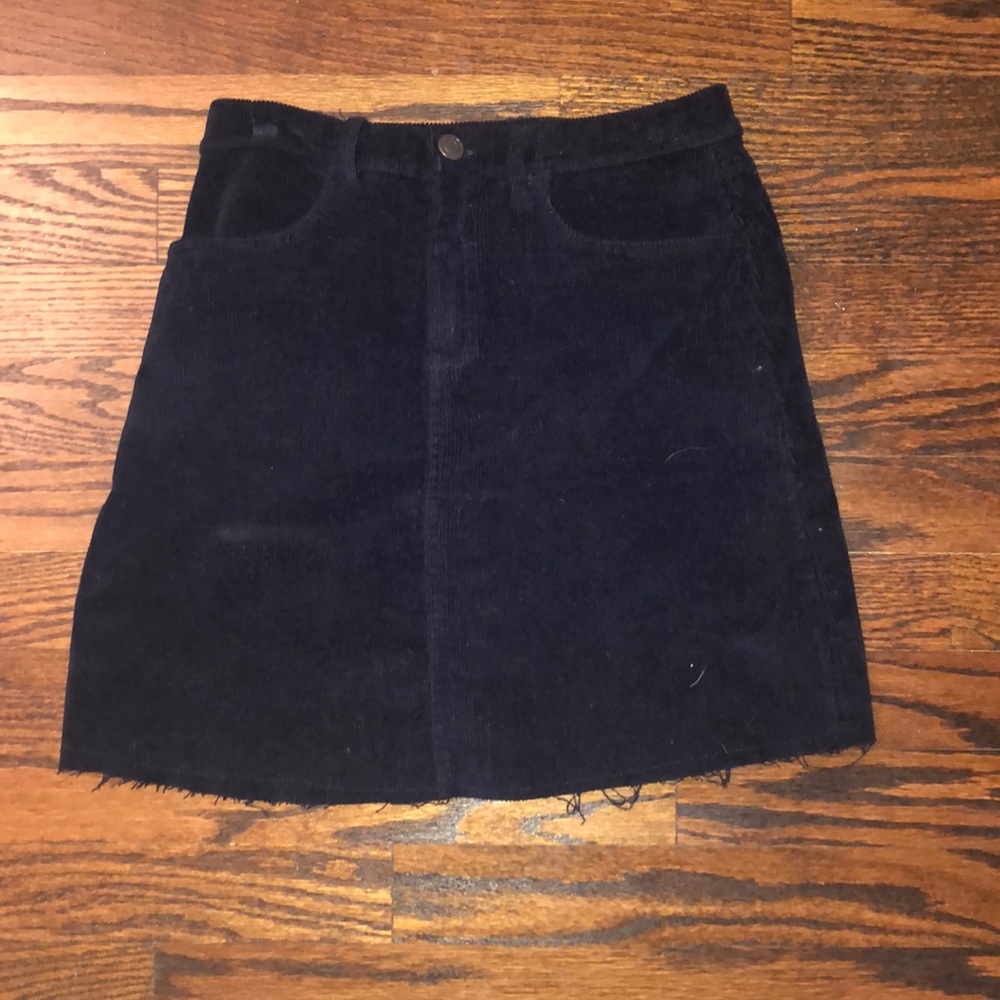 Brand new navy brandy Melville skirt!